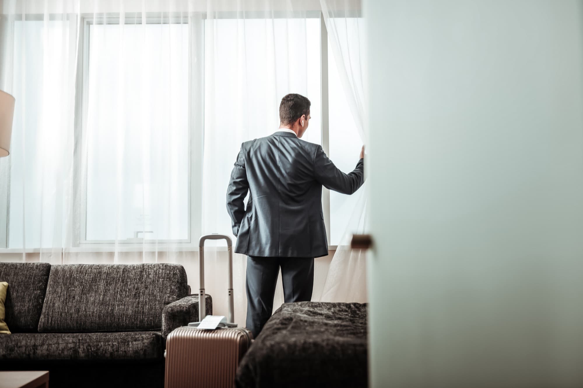 Professionals and teams using OnePlace for corporate and individual accommodation