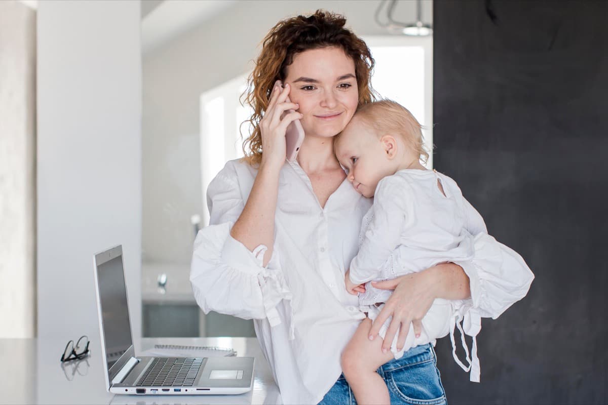 Parent coordinating family travel support while caring for a child