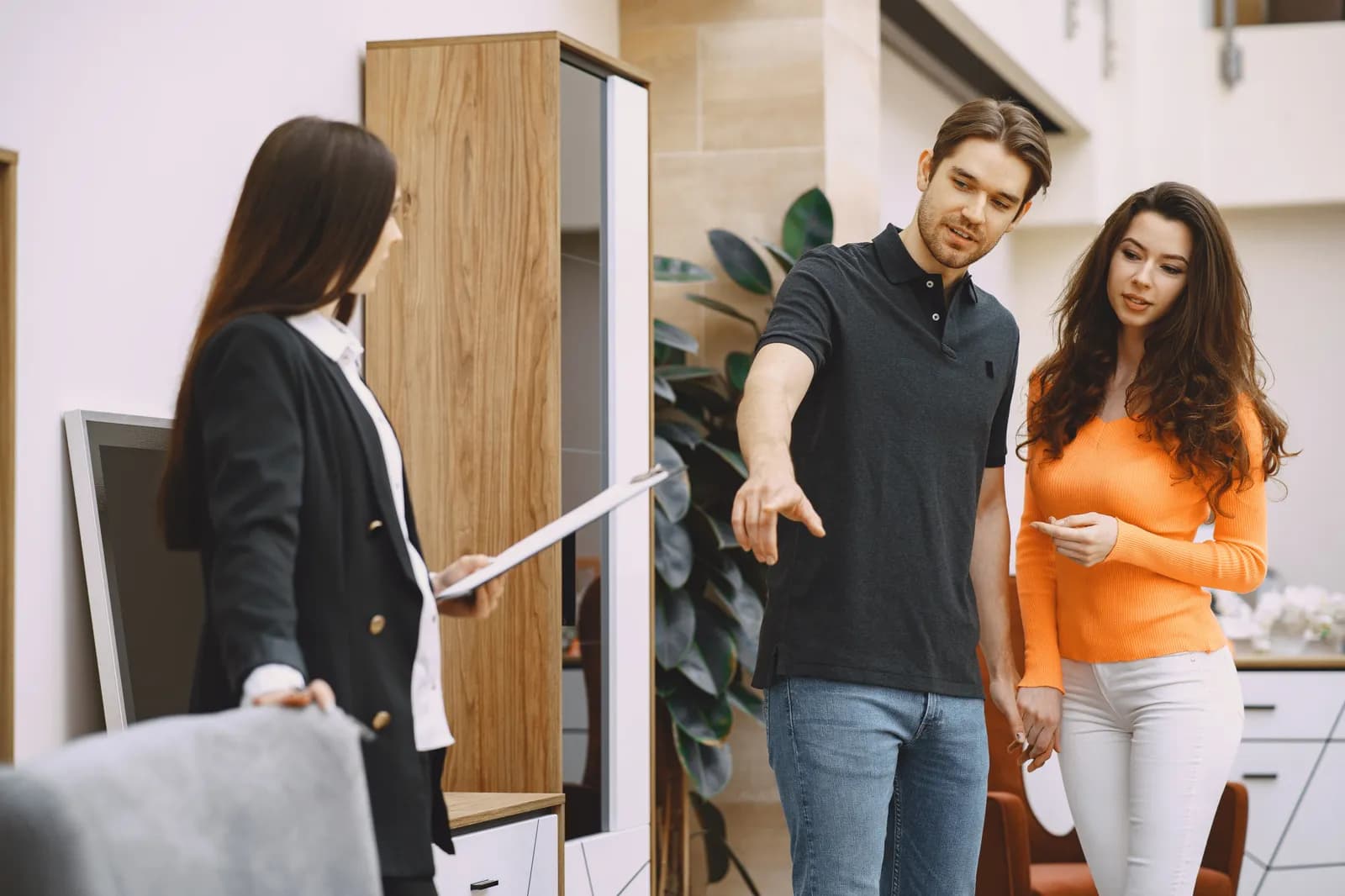 Serviced apartment providers collaborating with OnePlace team